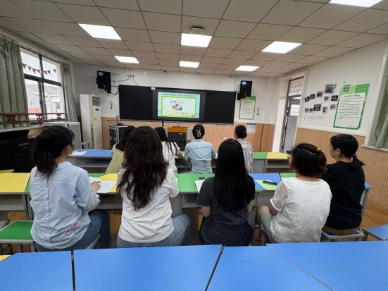 AA1EEF6CF883471D4F033B558FBA09E7